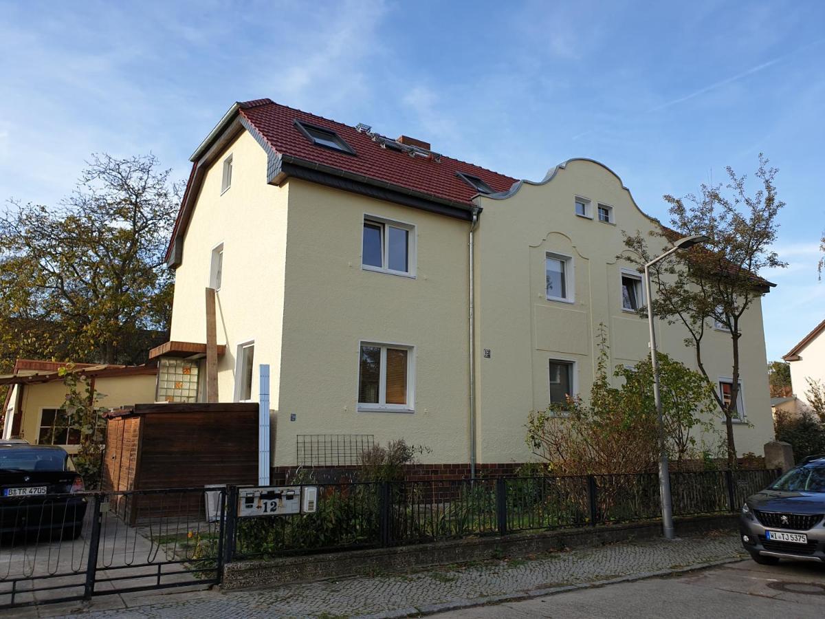 Helles Apartment In Berlin-Mariendorf Exterior foto